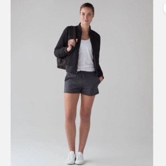 Lululemon Gray On the Fly 2.5" Shorts - 4 - Picture 8 of 11